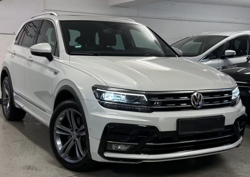 VOLKSWAGEN TIGUAN 2.0 TDI 4MOTION R-LINE / PANO / HUD / WEBASTO / VIRTUAL 2018