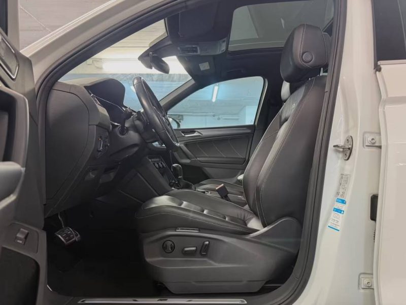 VOLKSWAGEN TIGUAN 2.0 TDI 4MOTION R-LINE / PANO / HUD / WEBASTO / VIRTUAL 2018
