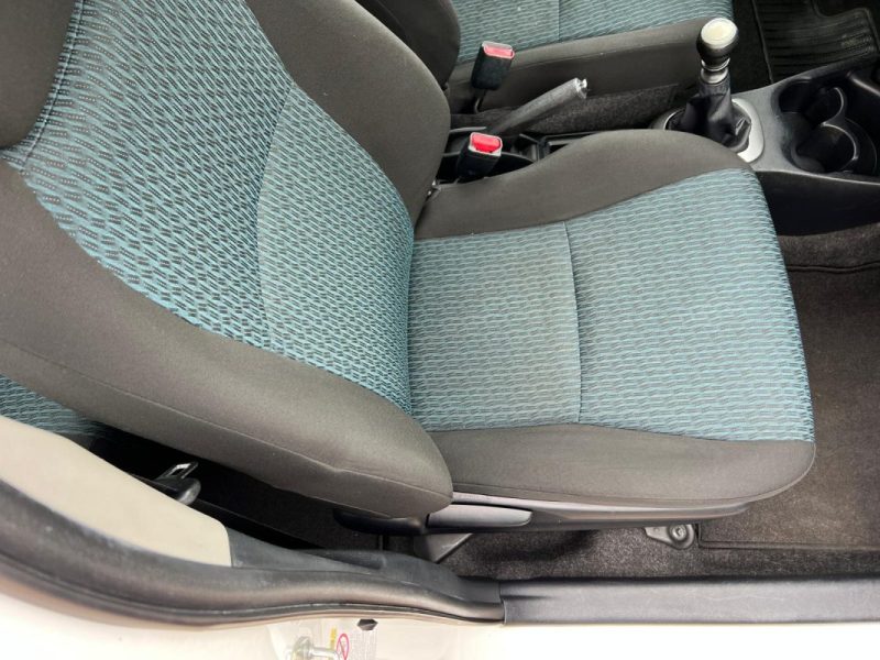 TOYOTA YARIS 90 D-4D Lounge