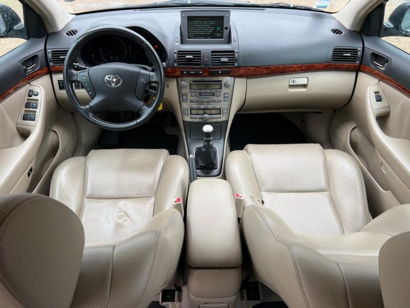 TOYOTA AVENSIS 177 D-4D CLEAN POWER