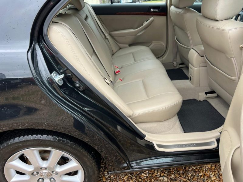 TOYOTA AVENSIS 177 D-4D CLEAN POWER