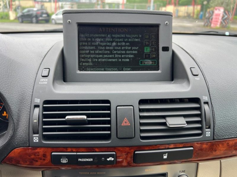 TOYOTA AVENSIS 177 D-4D CLEAN POWER