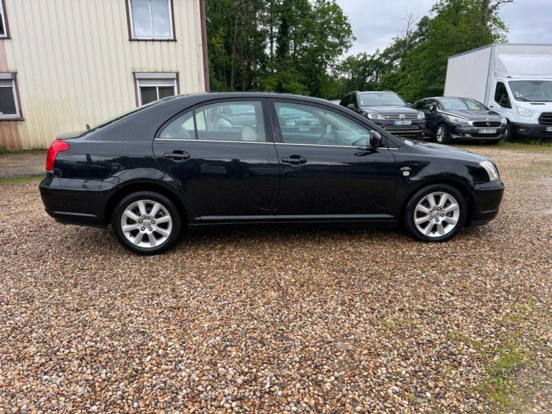 TOYOTA AVENSIS 177 D-4D CLEAN POWER