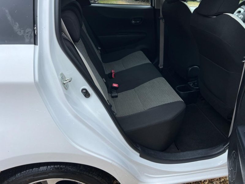TOYOTA YARIS 100 VVT-i Dynamic