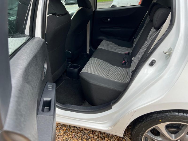 TOYOTA YARIS 100 VVT-i Dynamic