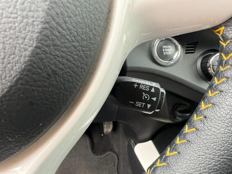 TOYOTA YARIS 100 VVT-i Dynamic