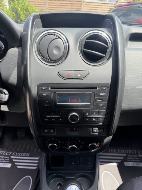 DACIA DUSTER 1.2 TCE LAUREATE  2016 - 49 010Kms - Distrib ok  - Premier Main -Parfait Etat -