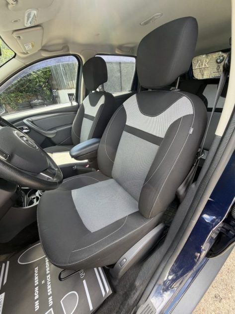 DACIA DUSTER 1.2 TCE LAUREATE  2016 - 49 010Kms - Distrib ok  - Premier Main -Parfait Etat -