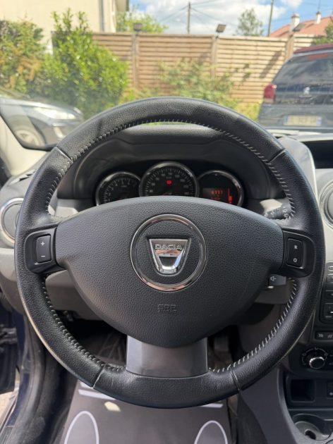 DACIA DUSTER 1.2 TCE LAUREATE  2016 - 49 010Kms - Distrib ok  - Premier Main -Parfait Etat -