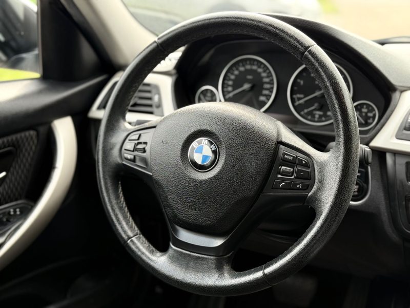 Bmw Serie 3 Touring 318d 143ch Lounge Boîte Auto – GPS – Bluetooth – Révisée & Garantie 6 mois