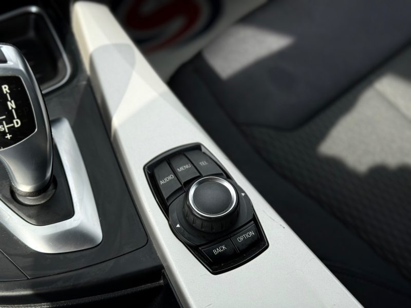 Bmw Serie 3 Touring 318d 143ch Lounge Boîte Auto – GPS – Bluetooth – Révisée & Garantie 6 mois