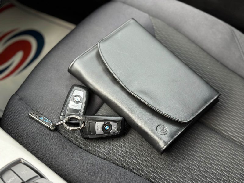 Bmw Serie 3 Touring 318d 143ch Lounge Boîte Auto – GPS – Bluetooth – Révisée & Garantie 6 mois