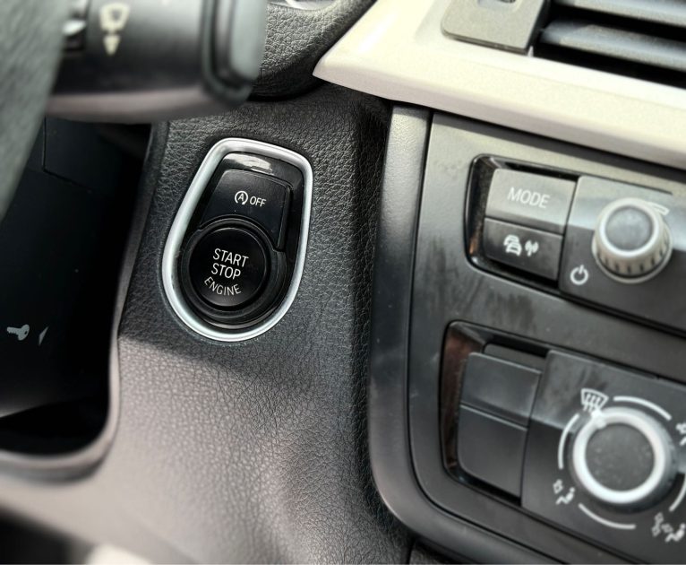 Bmw Serie 3 Touring 318d 143ch Lounge Boîte Auto – GPS – Bluetooth – Révisée & Garantie 6 mois