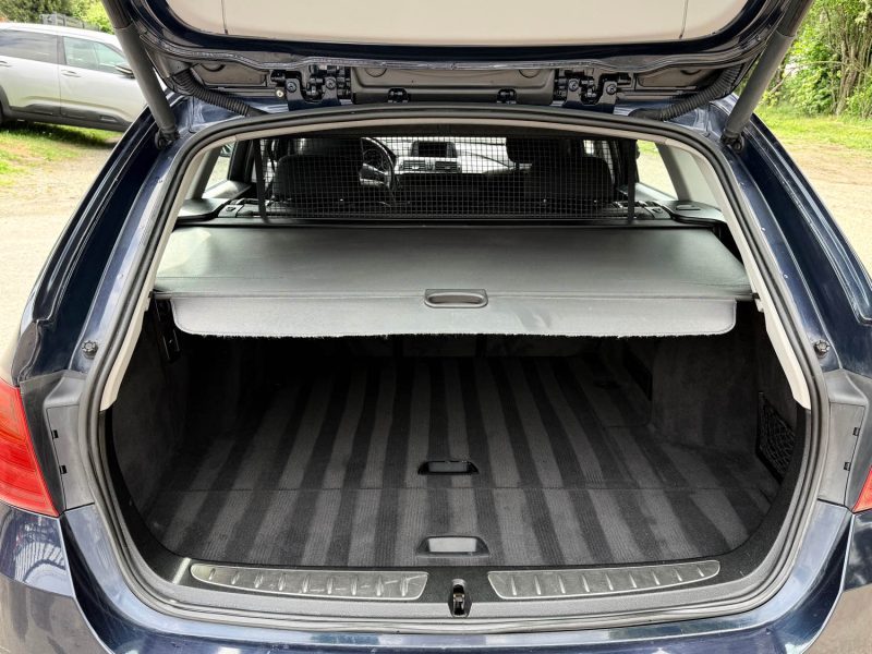 Bmw Serie 3 Touring 318d 143ch Lounge Boîte Auto – GPS – Bluetooth – Révisée & Garantie 6 mois