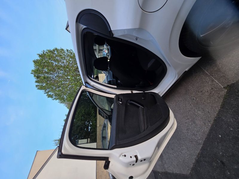 PEUGEOT 208 1.4 E-HDI FAP BUSINESS BMP5 5P 2013