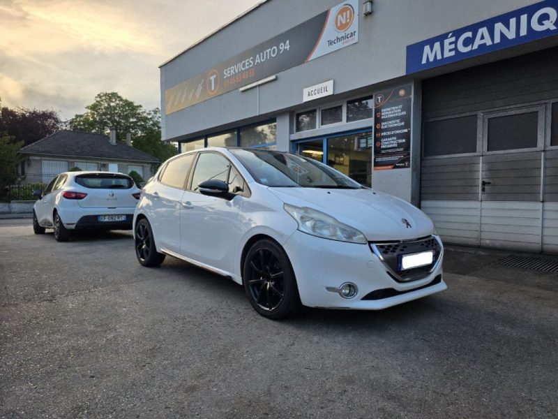 PEUGEOT 208 1.4 E-HDI FAP BUSINESS BMP5 5P 2013