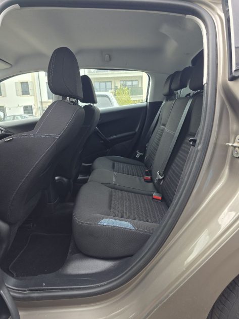 PEUGEOT 208 1.6 E-HDI 92 ACTIVE 2012