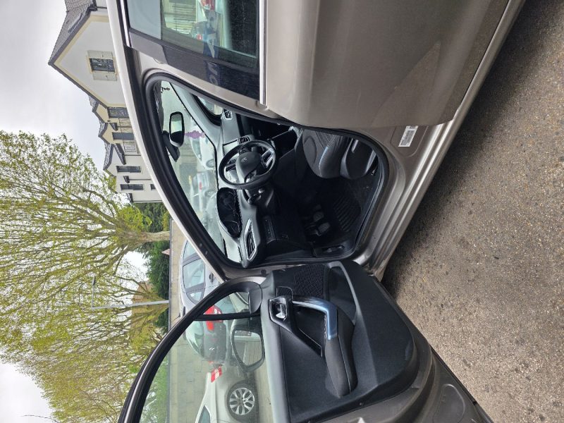 PEUGEOT 208 1.6 E-HDI 92 ACTIVE 2012