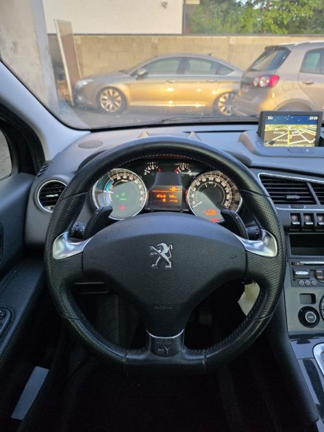 PEUGEOT 3008 2.0 E-HDI HYBRID4 ETG6