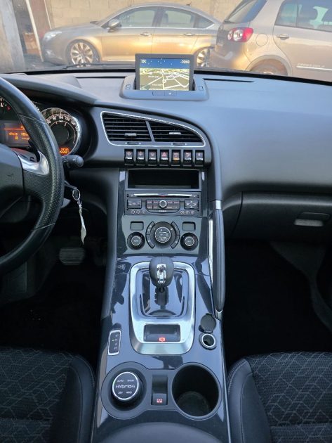 PEUGEOT 3008 2.0 E-HDI HYBRID4 ETG6