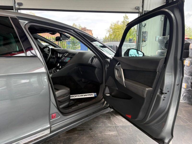 🚗 CITROËN DS5 HYBRID4 2.0 HDI 200 Ch ⚙️ 📱 Bluetooth ☀️ Toit panoramique 📷 Caméra de recul 🪑Cuir