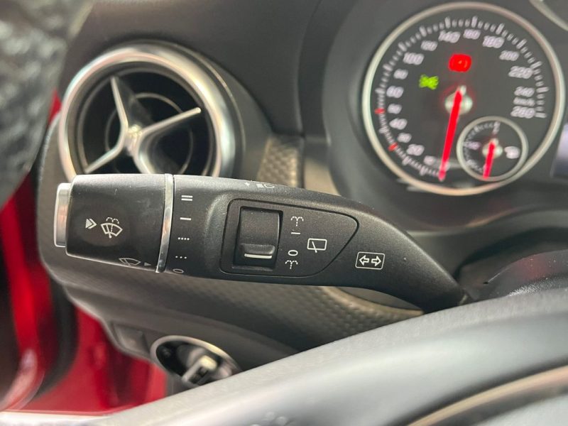 🚗 MERCEDES CLASSE A 180d ⚙️ FASCINATION 📱 Bluetooth 📷 Caméra de recul 🪑 Semi-cuir