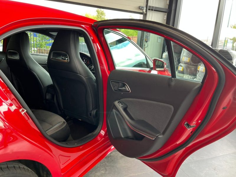 🚗 MERCEDES CLASSE A 180d ⚙️ FASCINATION 📱 Bluetooth 📷 Caméra de recul 🪑 Semi-cuir