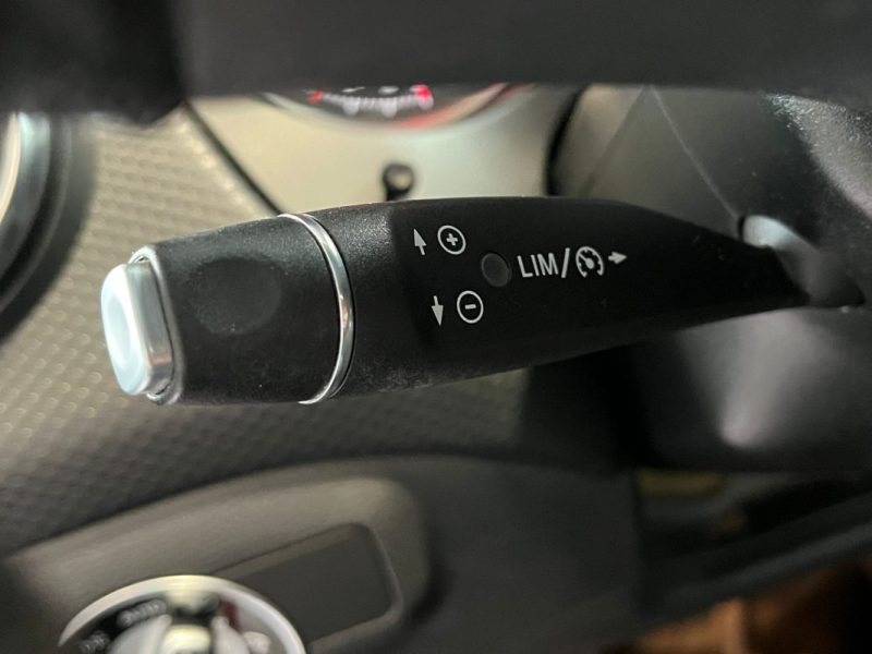 🚗 MERCEDES CLASSE A 180d ⚙️ FASCINATION 📱 Bluetooth 📷 Caméra de recul 🪑 Semi-cuir