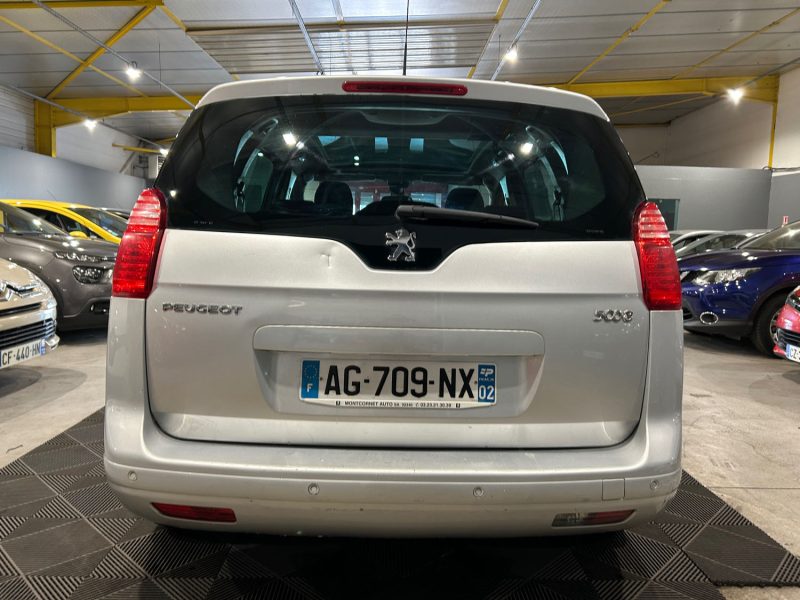 PEUGEOT 5008 1.6 HDI 110CH