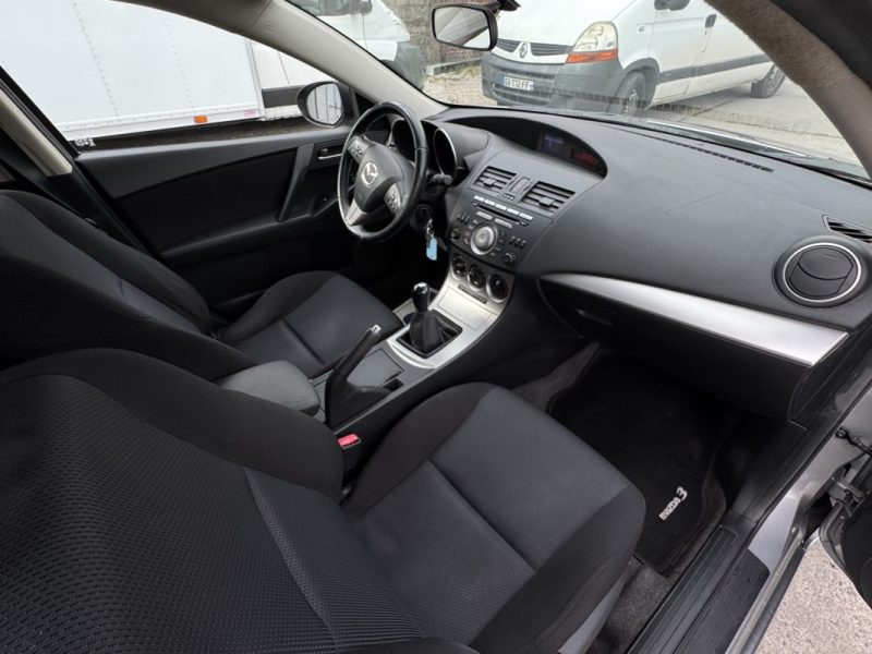 MAZDA MAZDA 3 1.6 D 115Ch PACK SPORT 1er MAIN 49000KM GARANTIE 6 MOIS 