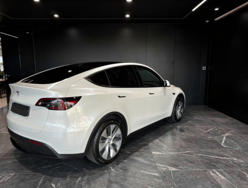 Tesla MODEL Y LONG RANGE RWD 