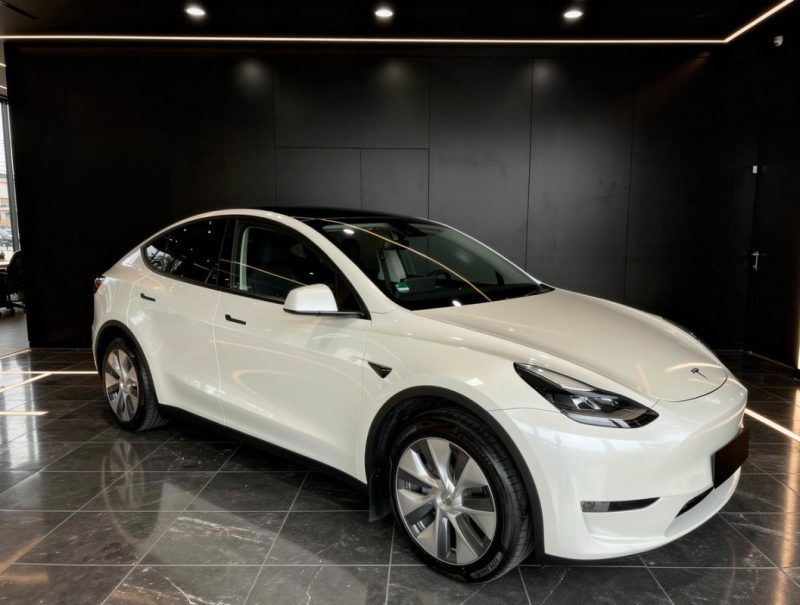 Tesla MODEL Y LONG RANGE RWD 