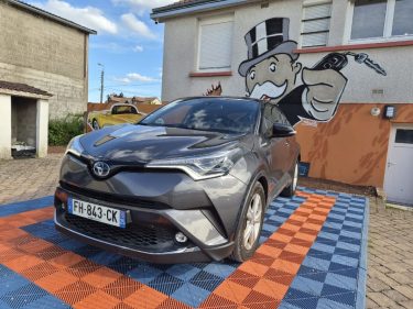 TOYOTA C-HR 122H DYNAMIC 2WD E-CVT RC18 2019