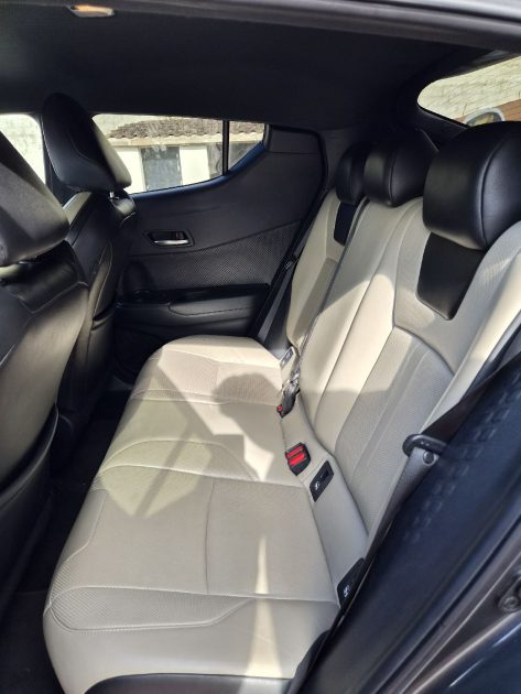TOYOTA C-HR 122H DYNAMIC 2WD E-CVT RC18 2019