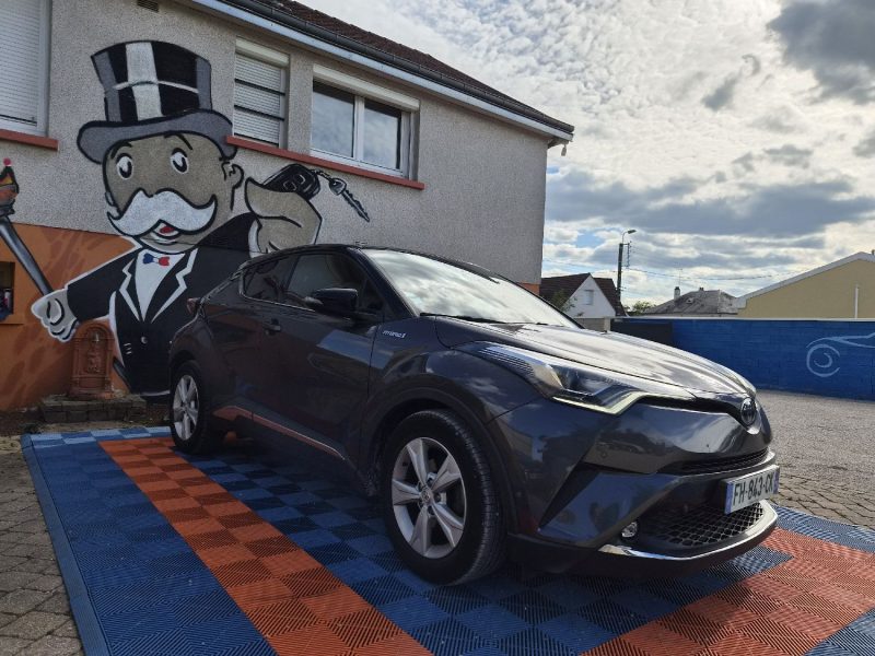 TOYOTA C-HR 122H DYNAMIC 2WD E-CVT RC18 2019