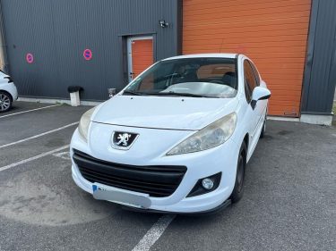 PEUGEOT 207 COMMERCIAL 1.4 HDI 70 PACK CLIM FACTURE DISPONIBLE - ENTRETIEN OK - GARANTIE 12 MOIS  2011