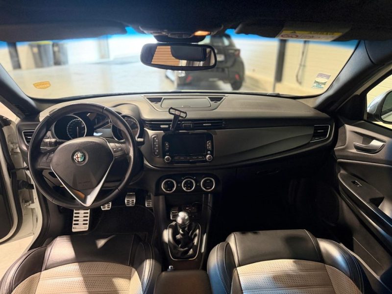 ALFA ROMEO - GIULIETTA - 2016 - 1.4 TB MULTIAIR - 170CH - Collezione -  Toit Ouvrant