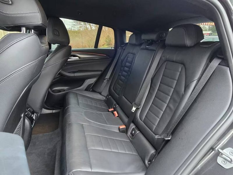 BMW X4 XDRIVE20I / PACK M SPORT / HEAD-UP DISPLAY / LASER / ATTELAGE ÉLECTRIQUE 2024