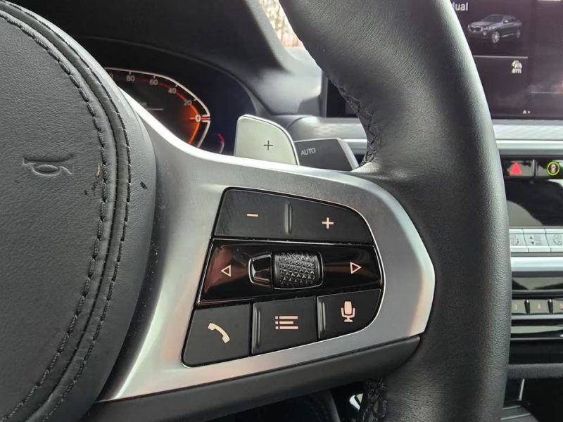 BMW X4 XDRIVE20I / PACK M SPORT / HEAD-UP DISPLAY / LASER / ATTELAGE ÉLECTRIQUE 2024