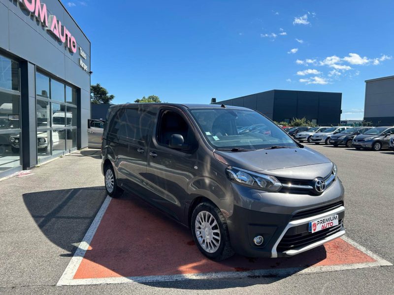 TOYOTA PROACE MEDIUM 120 D-4D VITRÉ DYNAMIC PACK CONFORT 2018