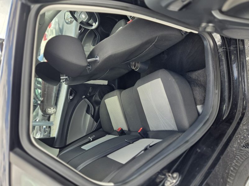 SEAT IBIZA IV 1.6 TDI 90 2013 142000 km