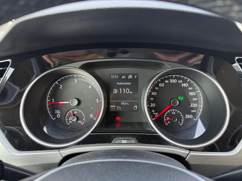 VOLKSWAGEN TOURAN 1.6 TDI 115 BMT DSG7 Allstar 7pl - Entretien Volkswagen