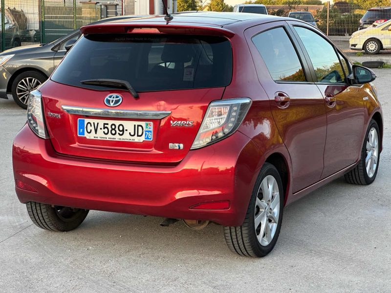 TOYOTA YARIS HSD 100H STYLE 5P 2013