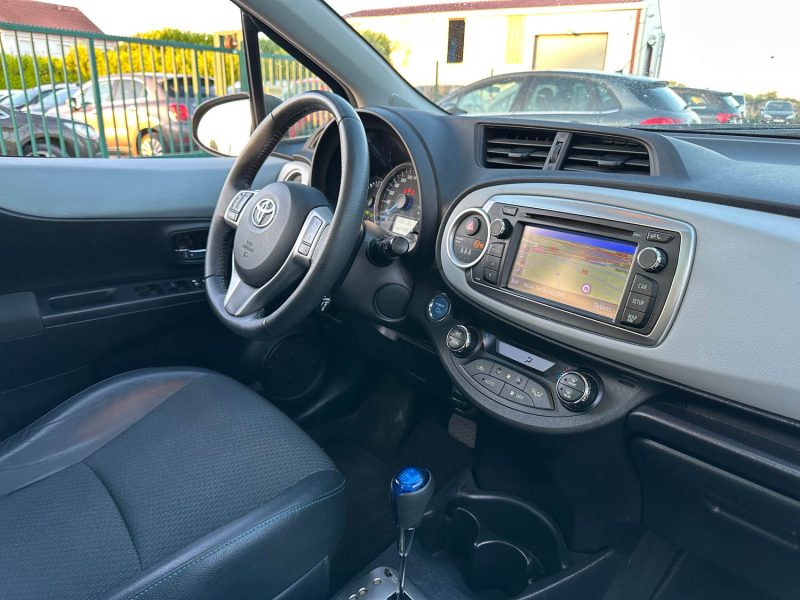 TOYOTA YARIS HSD 100H STYLE 5P 2013