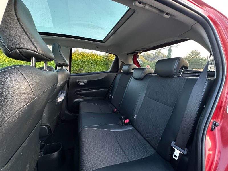 TOYOTA YARIS HSD 100H STYLE 5P 2013