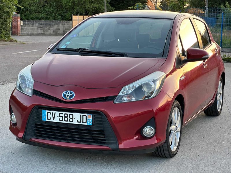 TOYOTA YARIS HSD 100H STYLE 5P 2013