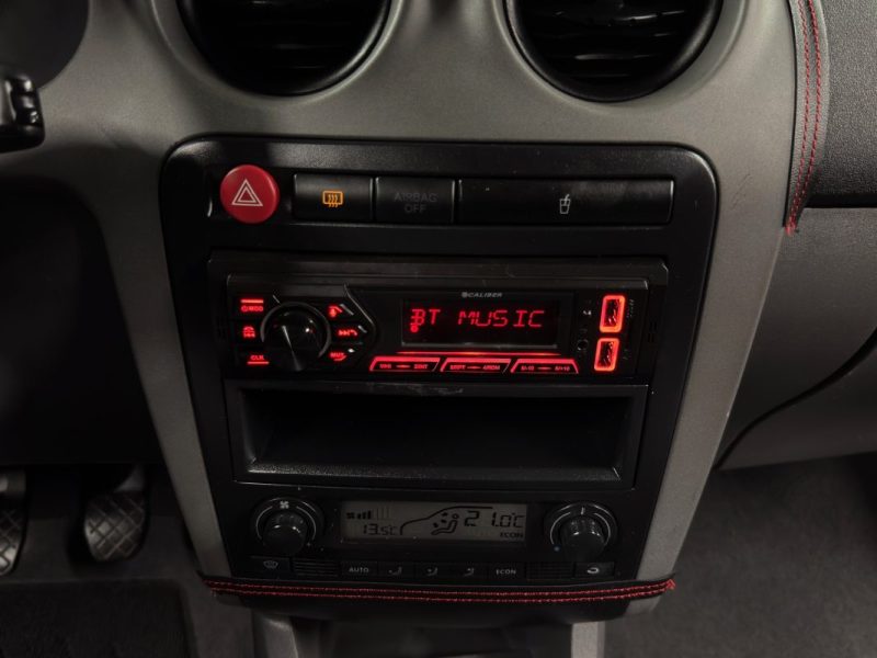 SEAT IBIZA 3 III 1.4 75 Cv 5 PLACES / CLIMATISATION PAIEMENT EN 4 FOIS PAR CB POSSIBLE