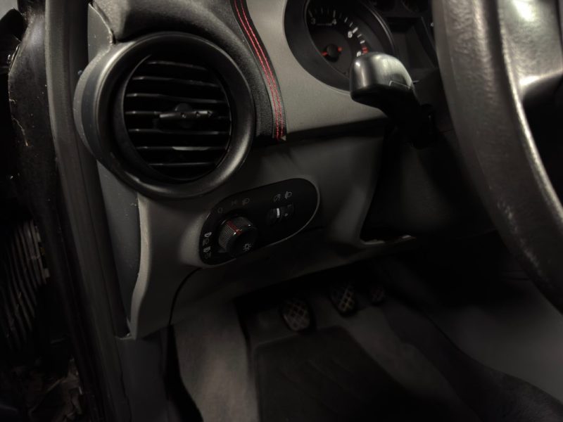 SEAT IBIZA 3 III 1.4 75 Cv 5 PLACES / CLIMATISATION PAIEMENT EN 4 FOIS PAR CB POSSIBLE