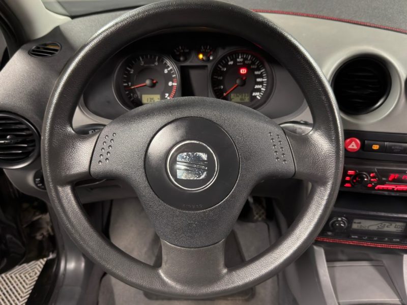 SEAT IBIZA 3 III 1.4 75 Cv 5 PLACES / CLIMATISATION PAIEMENT EN 4 FOIS PAR CB POSSIBLE