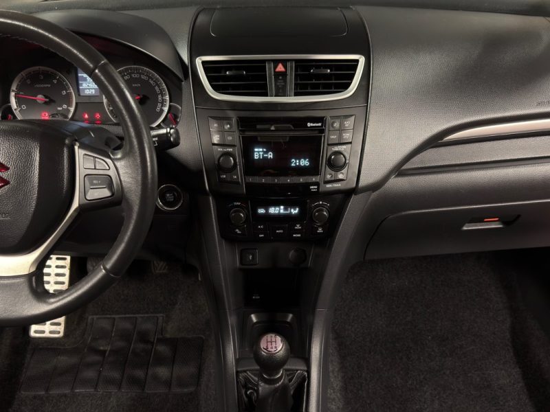 SUZUKI SWIFT 3 III 1.3 DDIS 75 Cv 5 PORTES / TOIT OUVRANT - PAIEMENT EN 4 FOIS PAR CB POSSIBLE